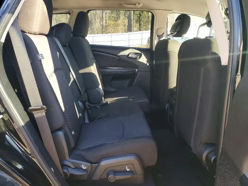 2019 DODGE JOURNEY SE  