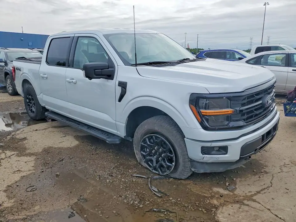 2025 FORD F150 XLT  