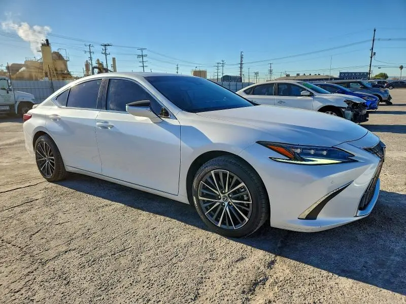 2025 LEXUS ES 300H BASE  