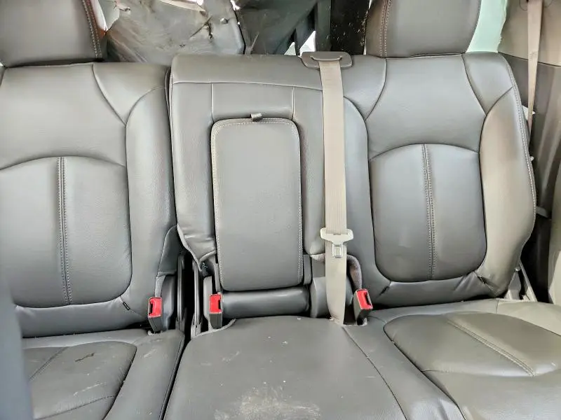 2011 CHEVROLET TRAVERSE LS  