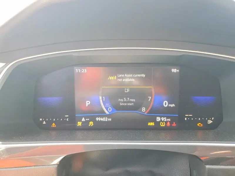 2022 VOLKSWAGEN TIGUAN SE  