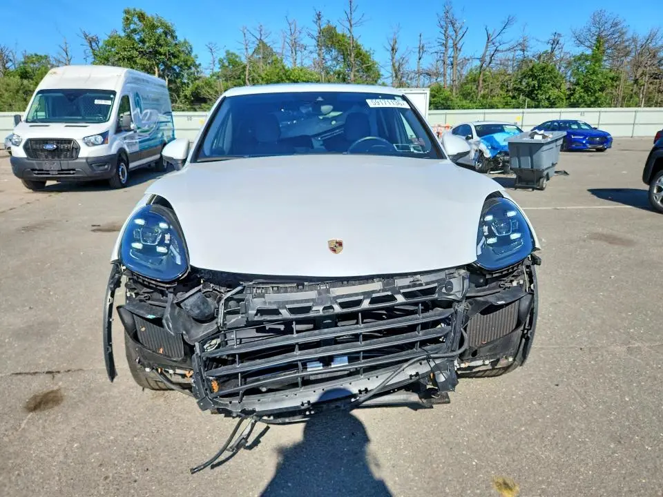 2015 PORSCHE CAYENNE TURBO  