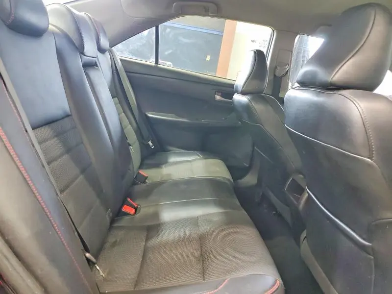 2017 TOYOTA CAMRY SE  