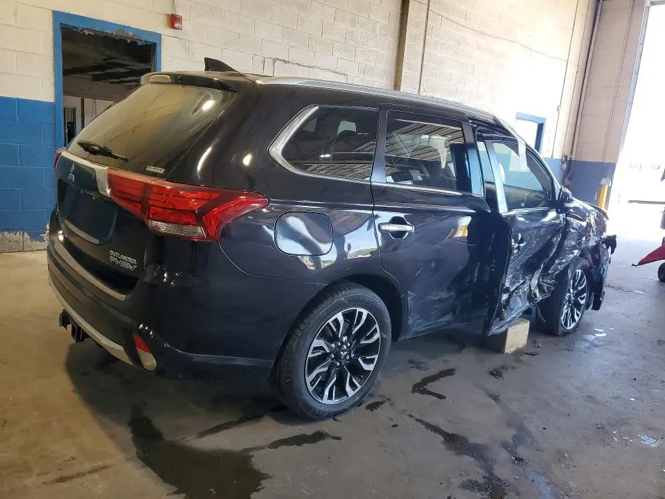 2018 MITSUBISHI OUTLANDER SE  