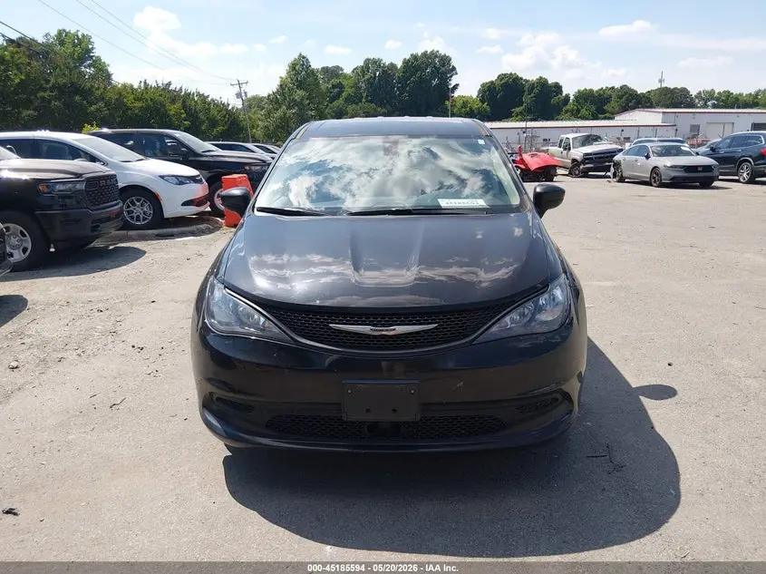2021 CHRYSLER VOYAGER LX