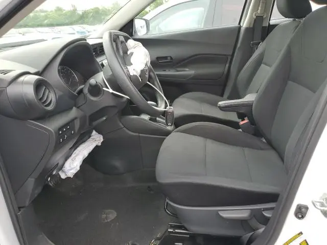 2023 NISSAN KICKS S  