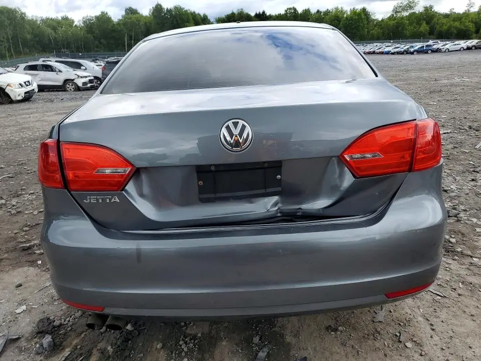2014 VOLKSWAGEN JETTA BASE  