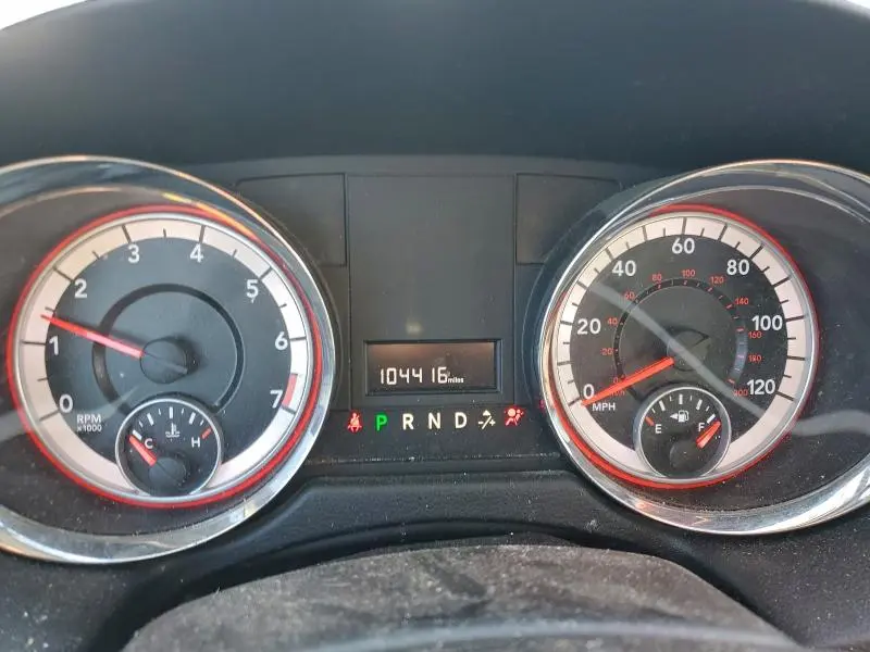 2014 DODGE GRAND CARAVAN SE  