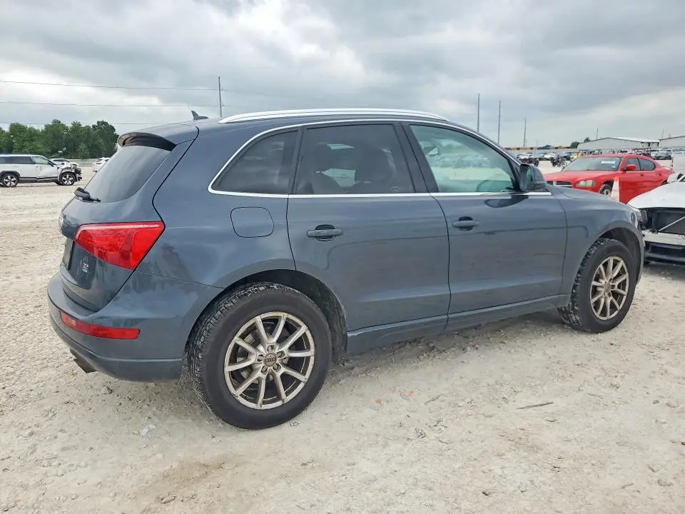 2010 AUDI Q5 PREMIUM PLUS  
