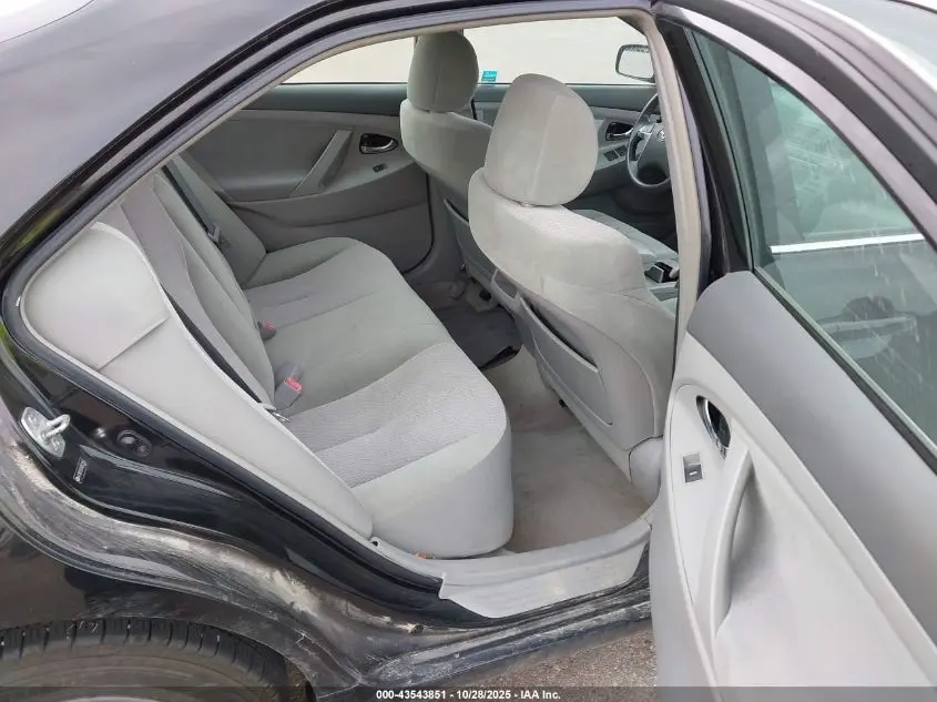 2010 TOYOTA CAMRY SE/LE/XLE