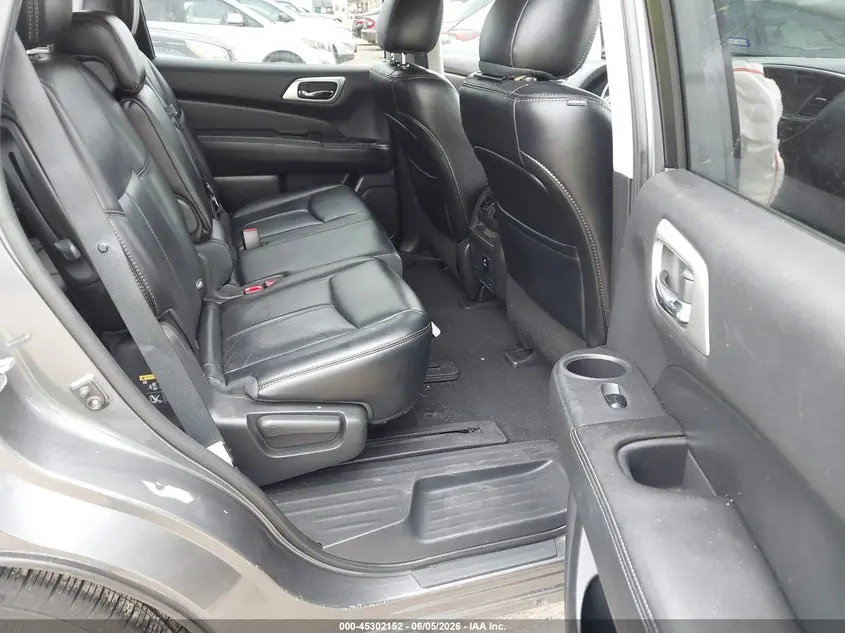 2015 NISSAN PATHFINDER SL