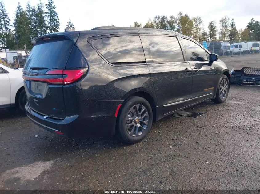 2023 CHRYSLER PACIFICA HYBRID TOURING L