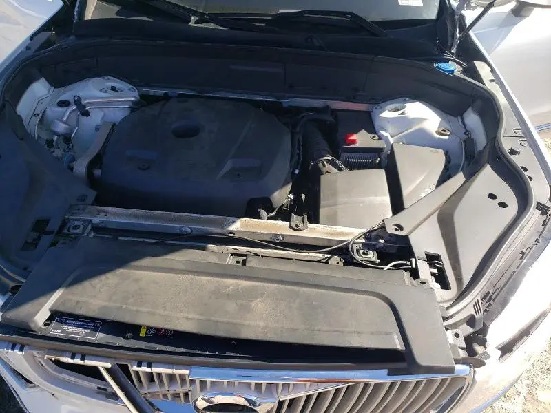 2018 VOLVO XC90 T6  