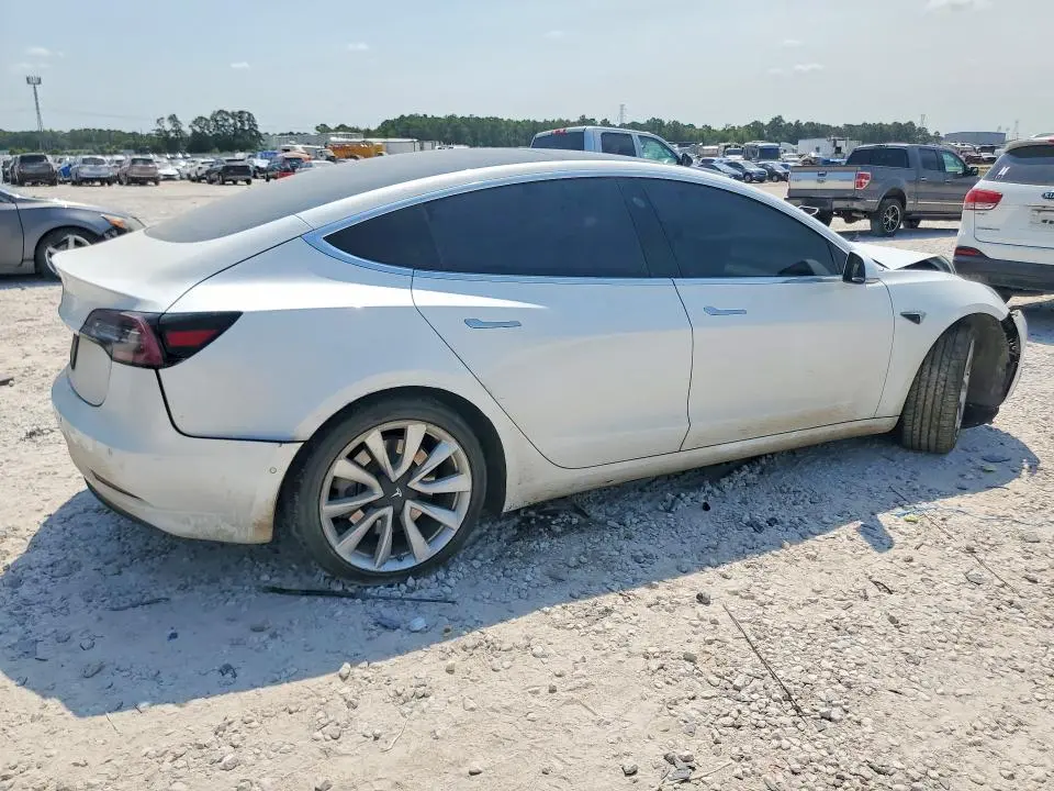 2019 TESLA MODEL 3   