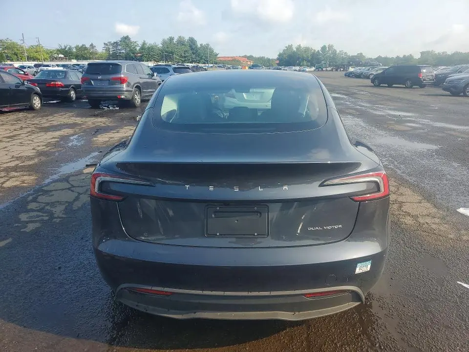 2025 TESLA MODEL 3   