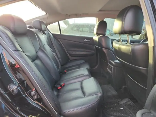 2010 NISSAN MAXIMA S  