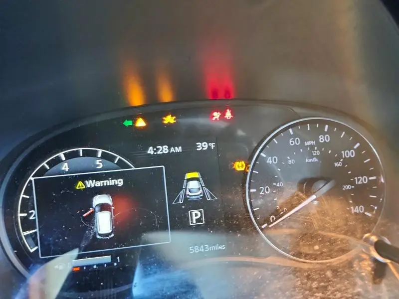 2022 NISSAN KICKS SV  