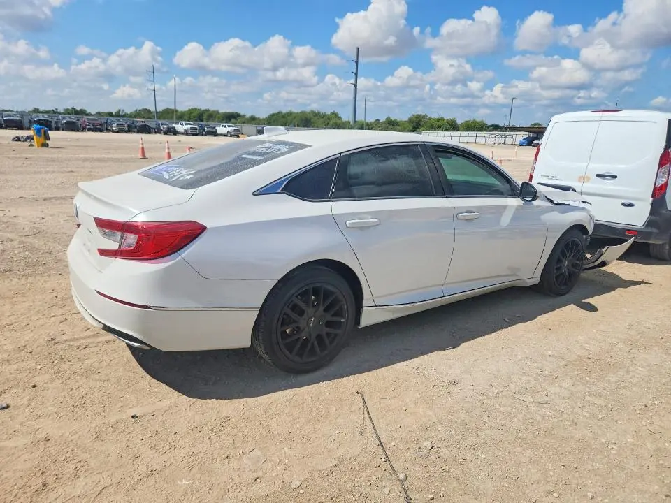 2018 HONDA ACCORD EX  