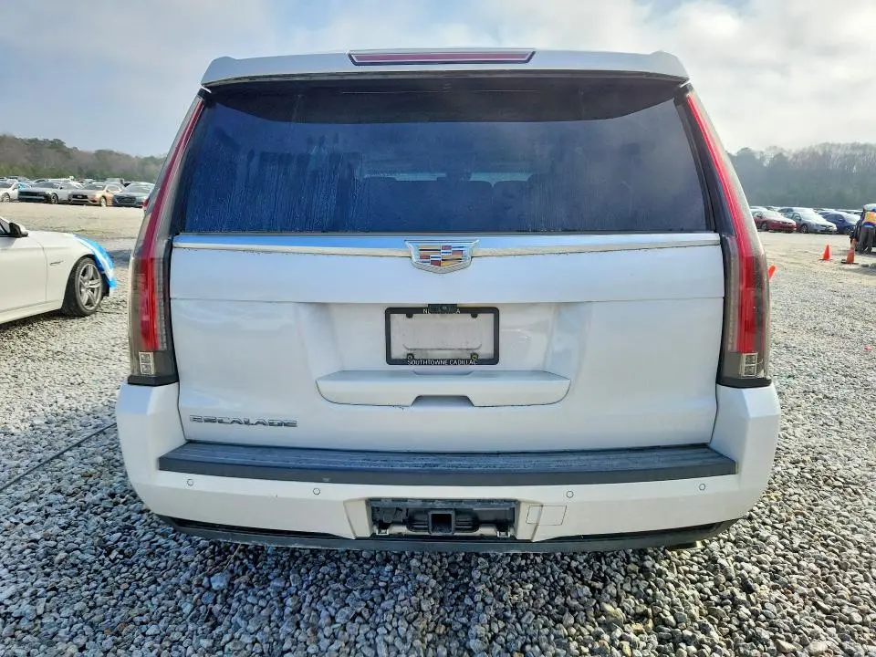 2017 CADILLAC ESCALADE LUXURY  