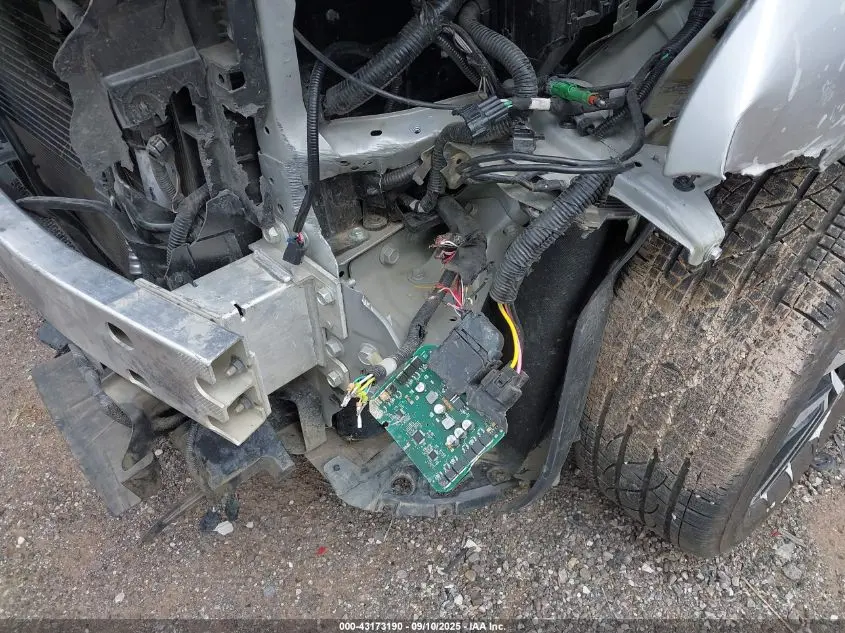 2023 NISSAN PATHFINDER PLATINUM 4WD