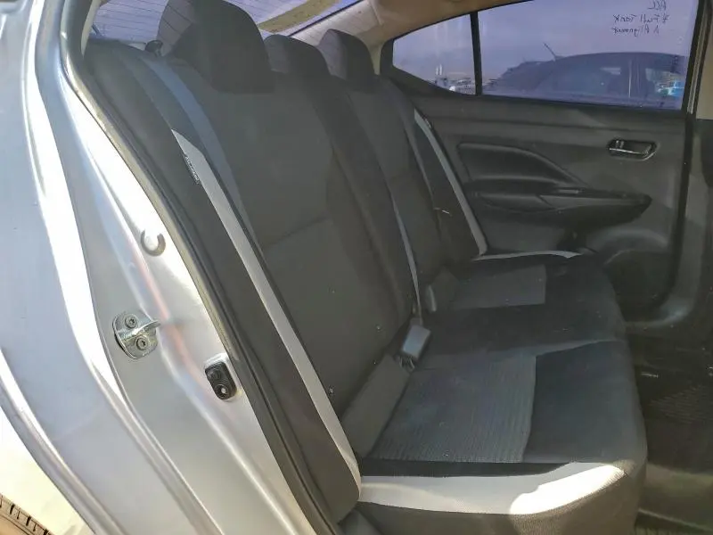 2020 NISSAN VERSA SV  