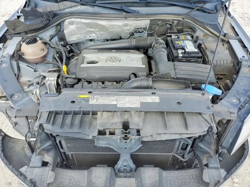 2016 VOLKSWAGEN TIGUAN S  
