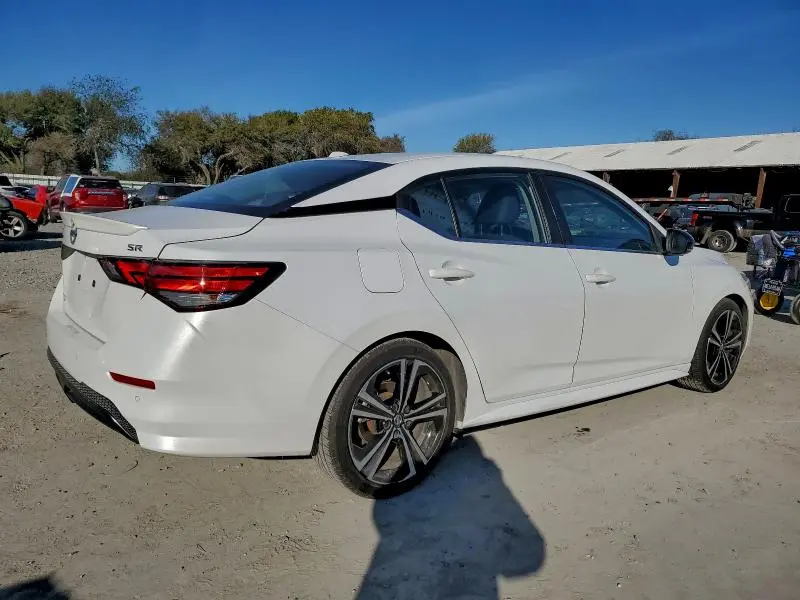 2020 NISSAN SENTRA SR  