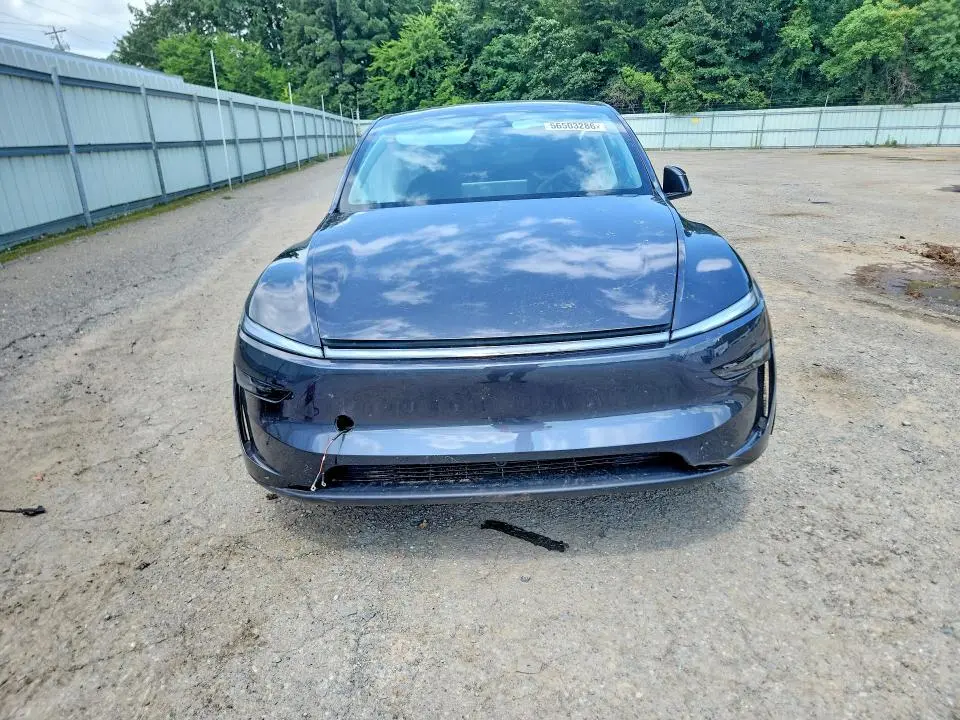 2026 TESLA MODEL Y   