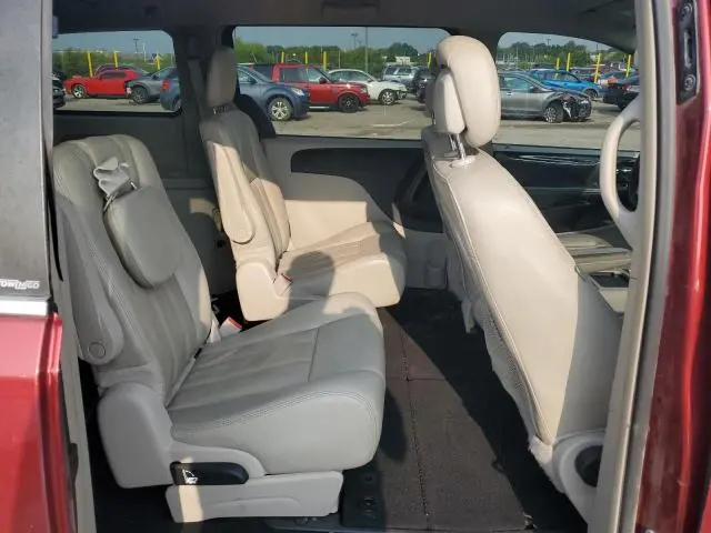 2013 CHRYSLER TOWN & COUNTRY TOURING  