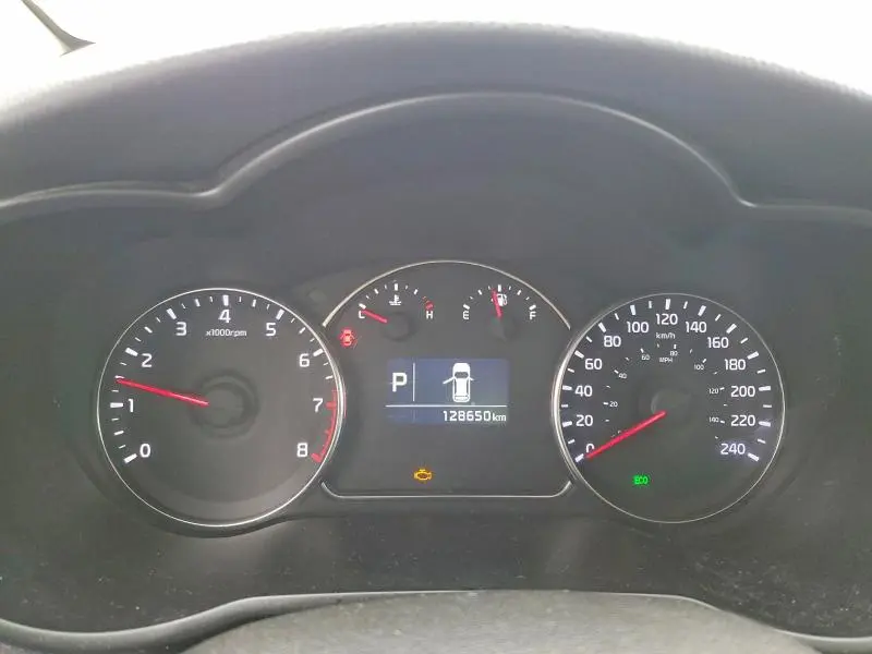 2015 KIA RONDO   