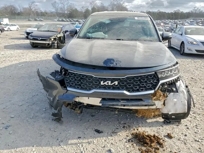 2023 KIA SORENTO LX  