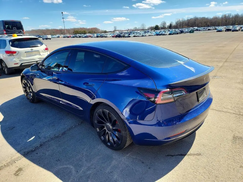 2022 TESLA MODEL 3   