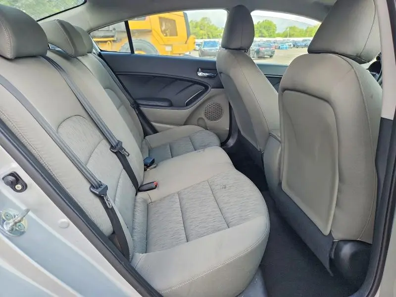 2015 KIA FORTE LX  