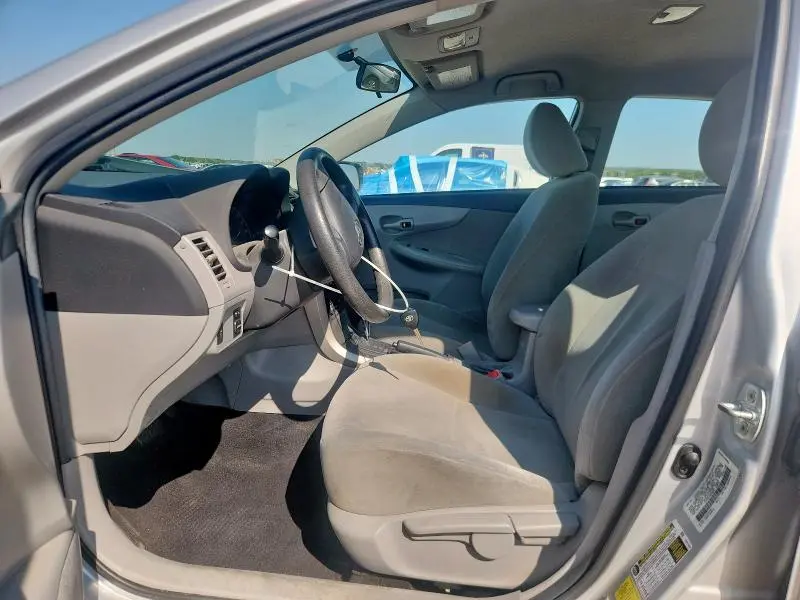 2013 TOYOTA COROLLA BASE  