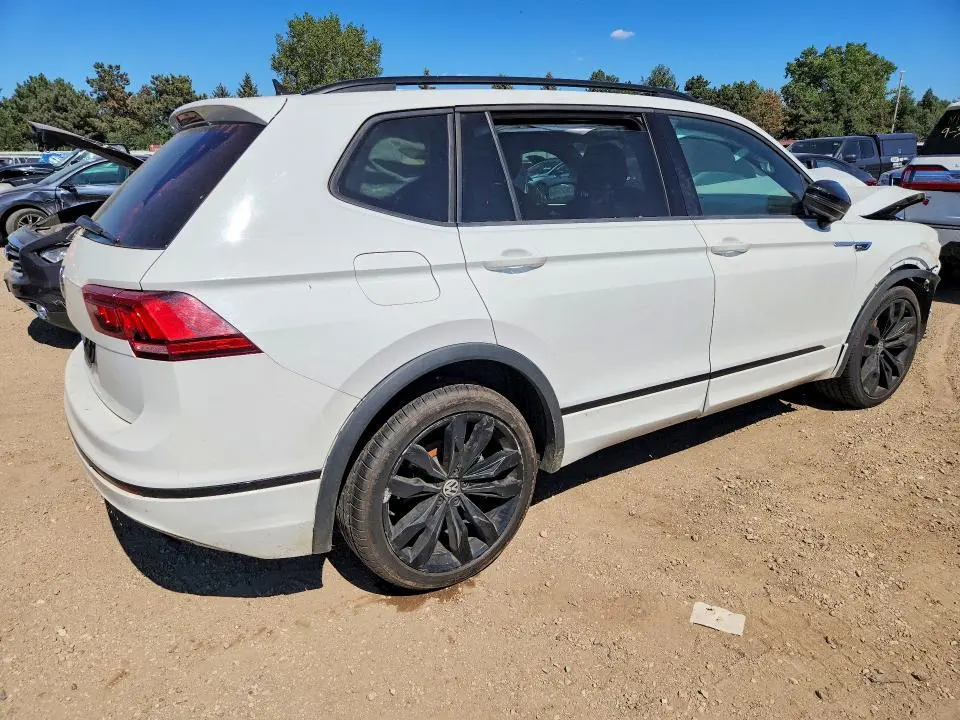 2020 VOLKSWAGEN TIGUAN SE  