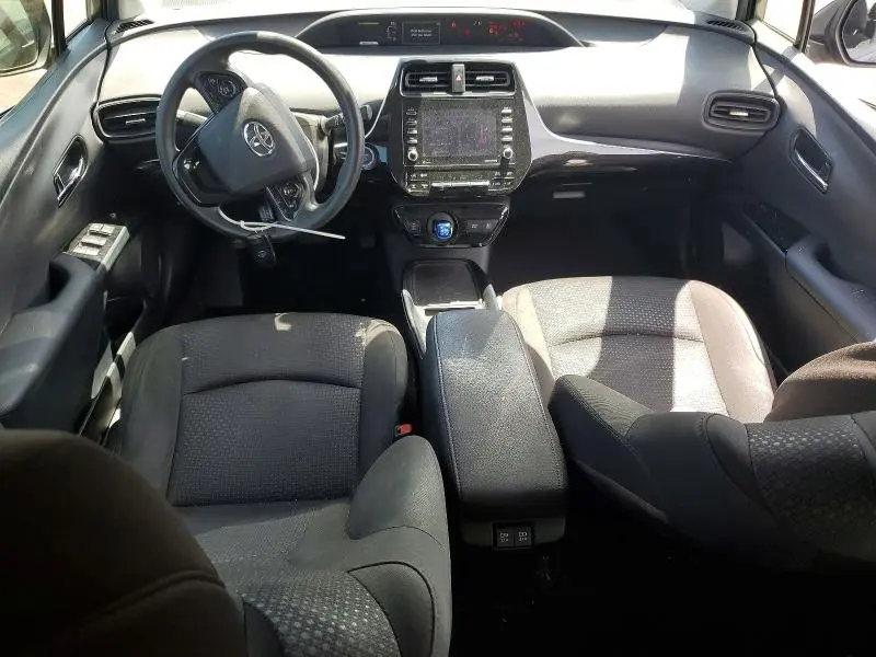 2021 TOYOTA PRIUS LE  