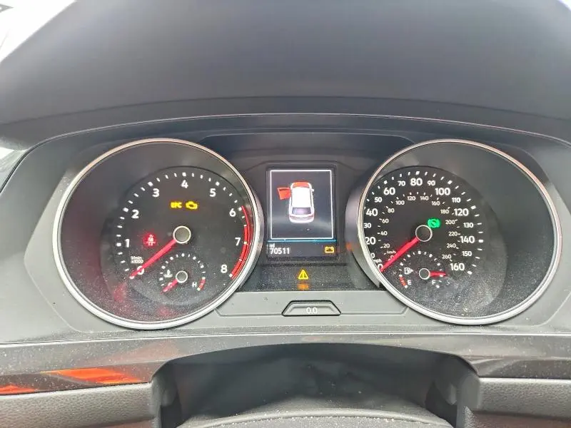 2018 VOLKSWAGEN TIGUAN SE  