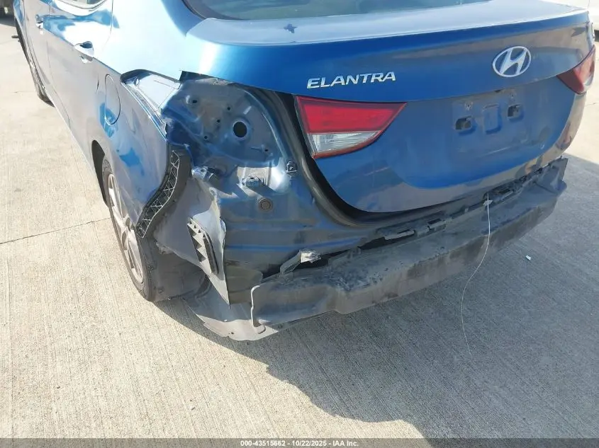 2015 HYUNDAI ELANTRA SE
