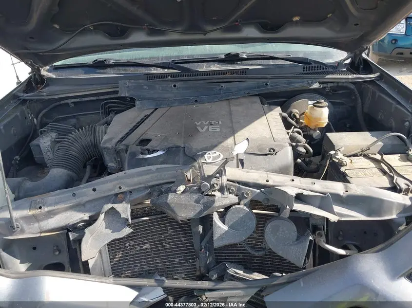 2010 TOYOTA TACOMA V6