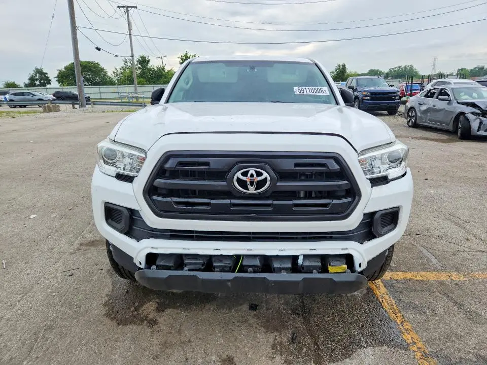 2016 TOYOTA TACOMA SR  