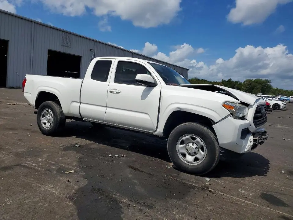 2019 TOYOTA TACOMA SR  