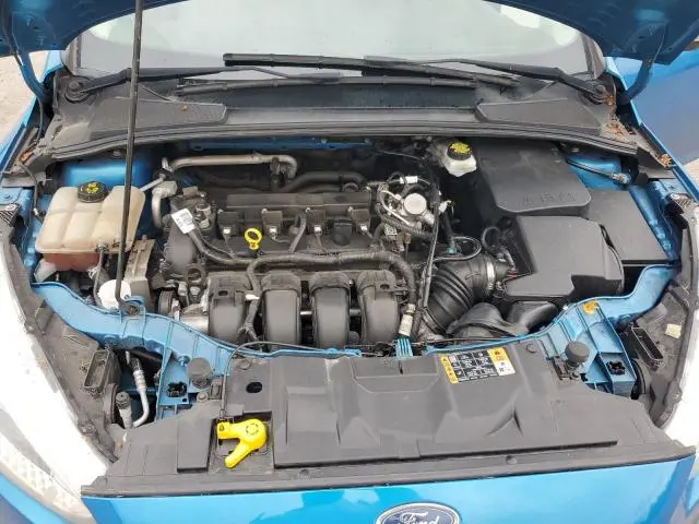2017 FORD FOCUS SE  