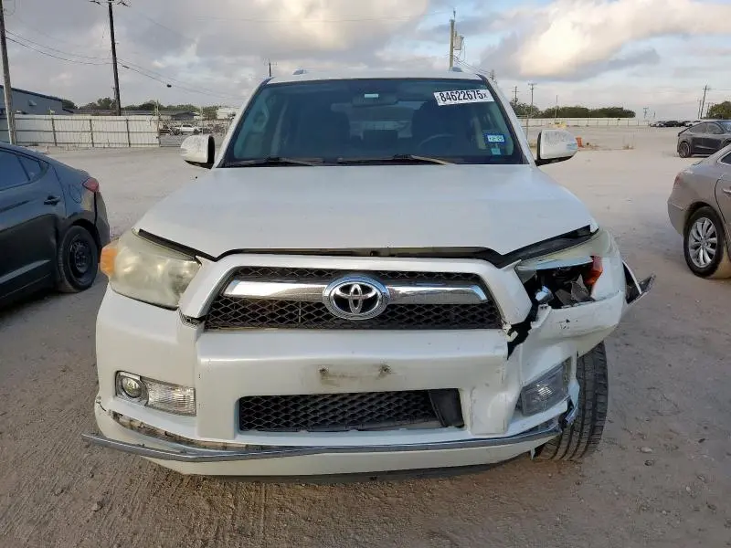 2011 TOYOTA 4RUNNER SR5  
