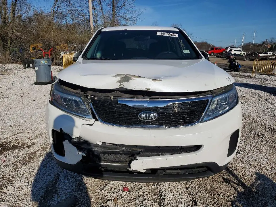 2015 KIA SORENTO LX  