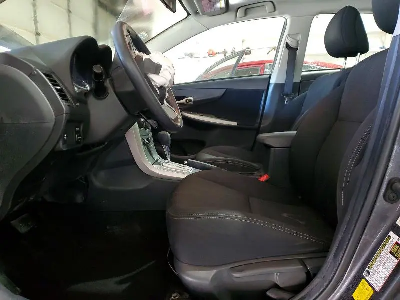 2013 TOYOTA COROLLA BASE  