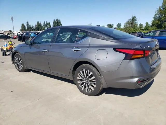2023 NISSAN ALTIMA SV  