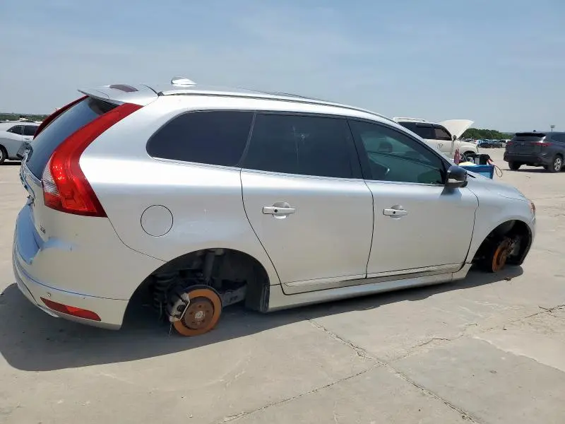 2017 VOLVO XC60 T5 DYNAMIC  