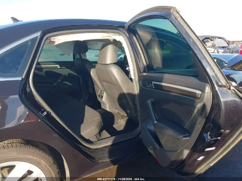 2018 VOLKSWAGEN PASSAT 2.0T SE