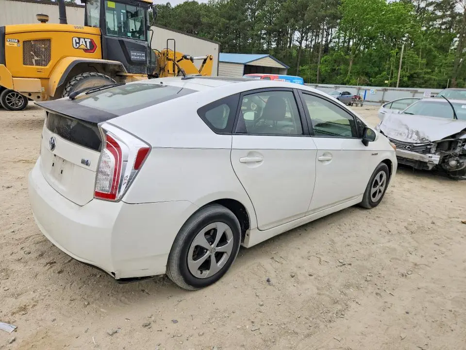 2013 TOYOTA PRIUS THREE  