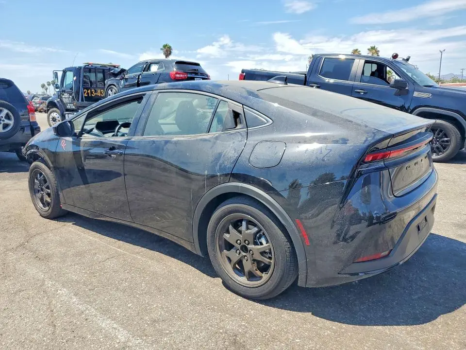 2025 TOYOTA PRIUS LE  